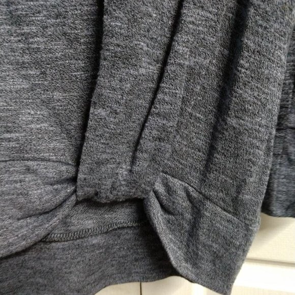 Juicy Couture Gray shirt with knot - Picture 3 of 5